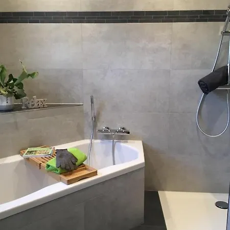 Auenthal Apartman *